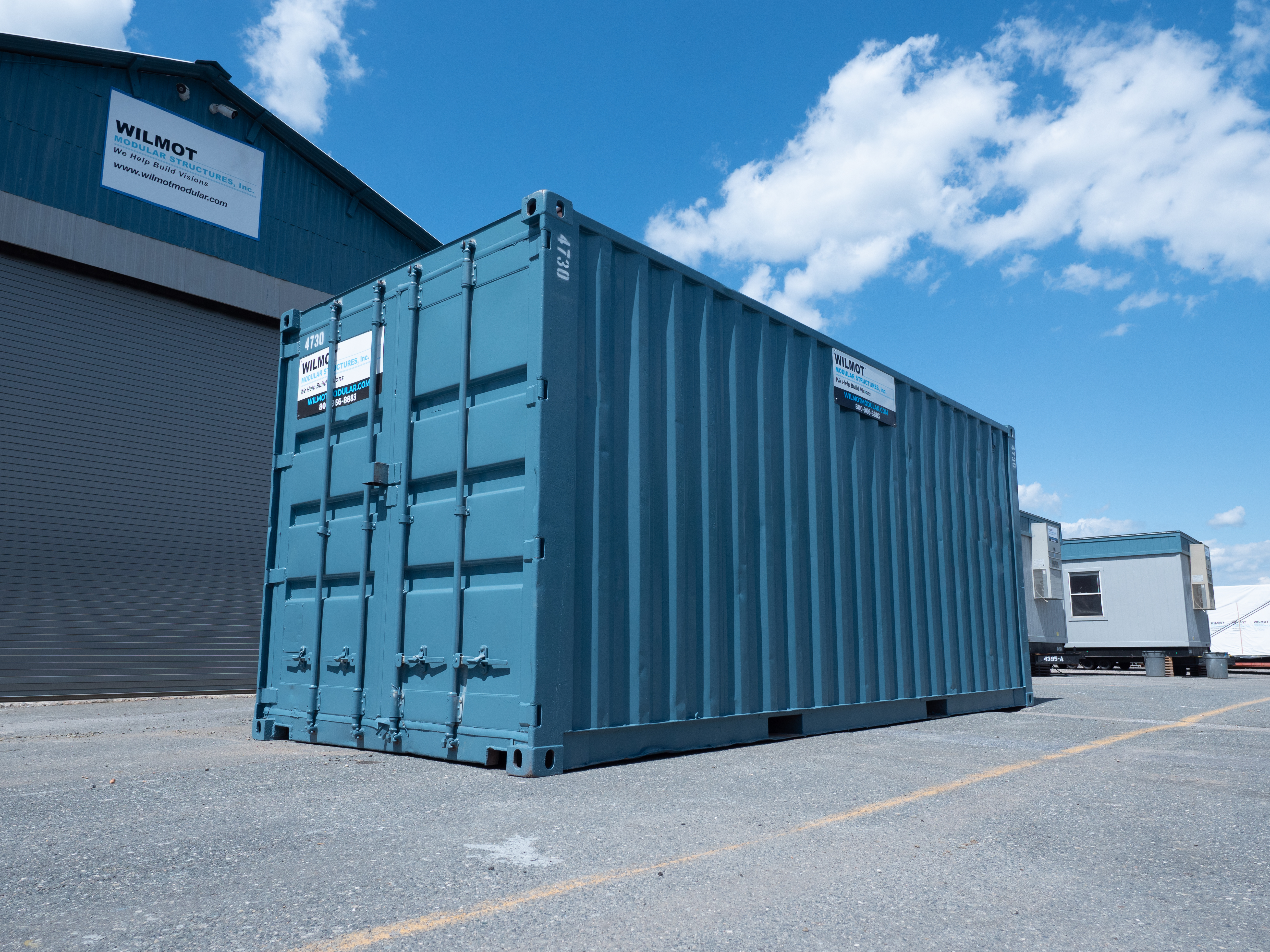 Magnify Your Job Site Efficiency with Ground Level-Storage Containers